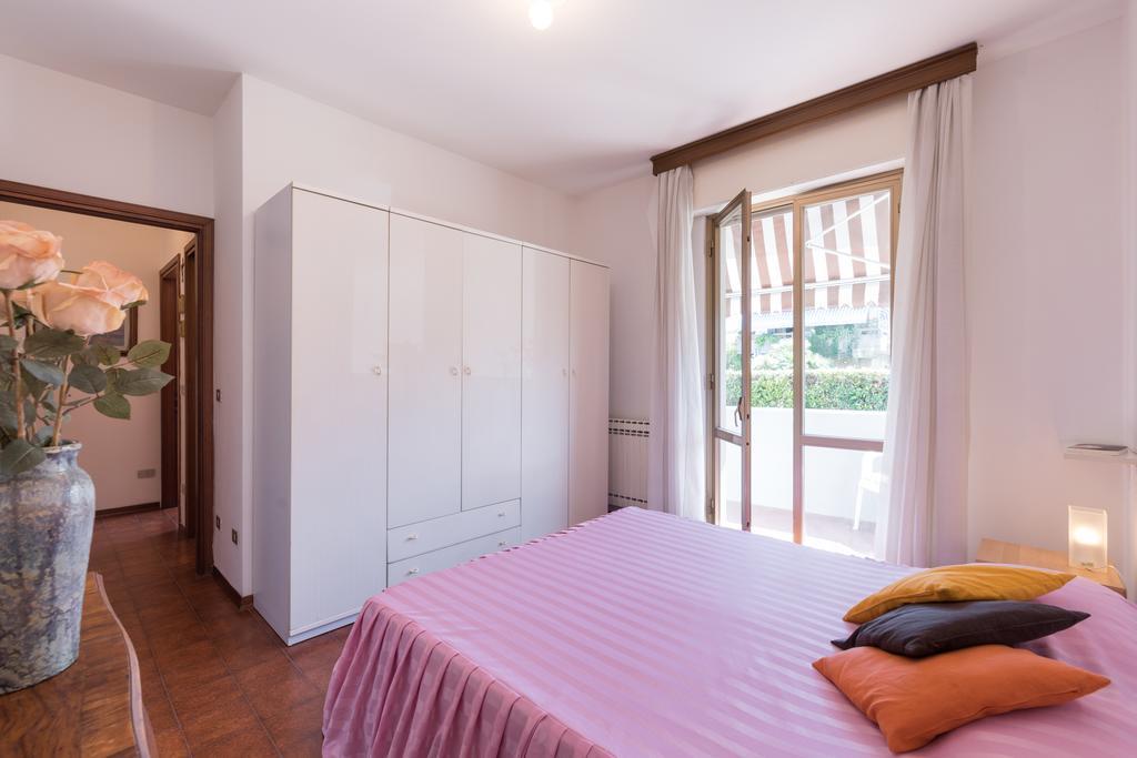 Comfort Beach House Marina di Massa Exterior foto