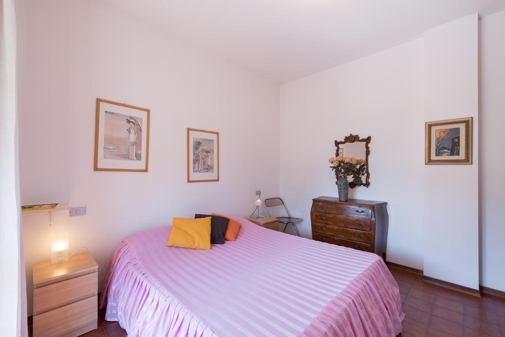 Comfort Beach House Marina di Massa Exterior foto